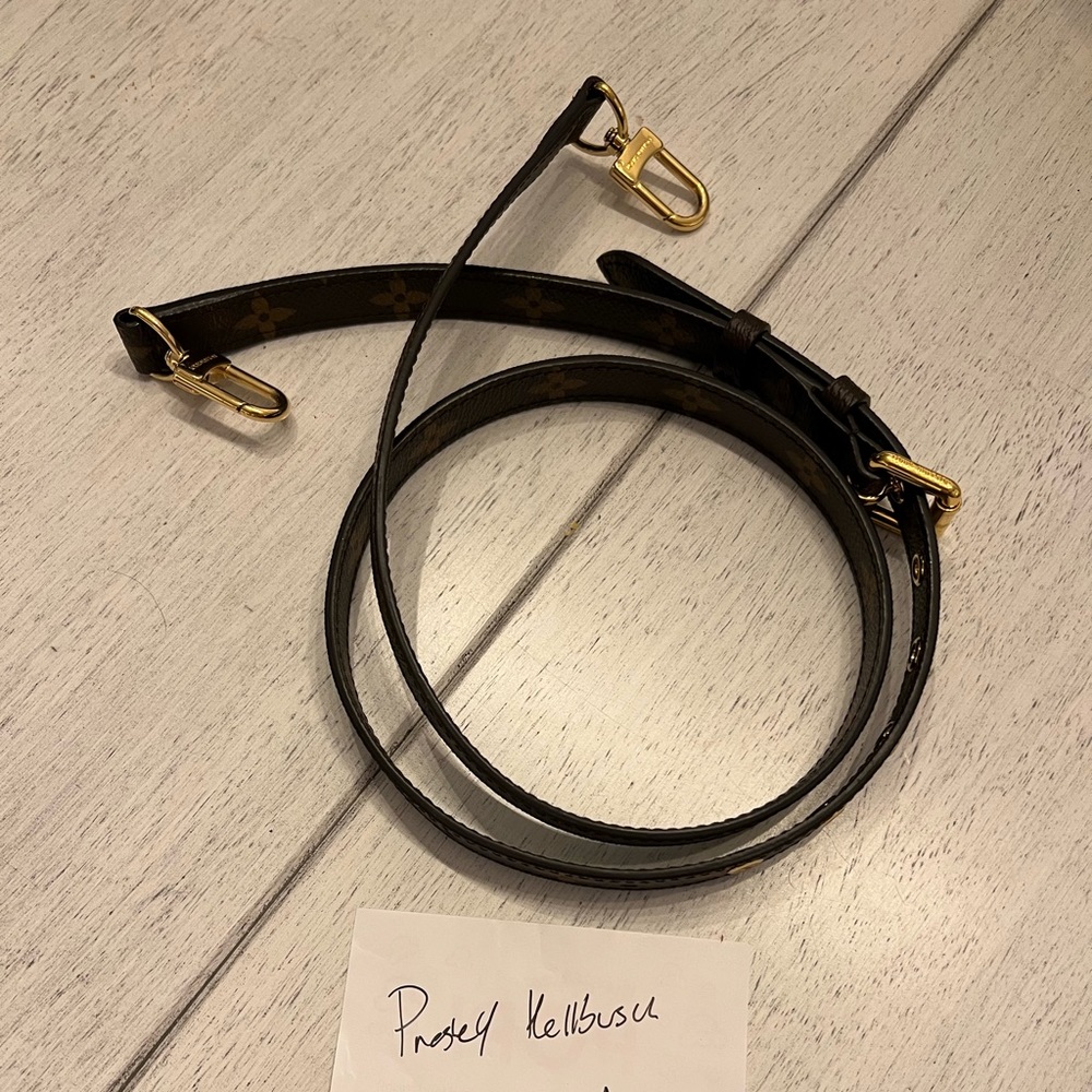 Louis Vuitton Pochette Métis Crossbody Strap